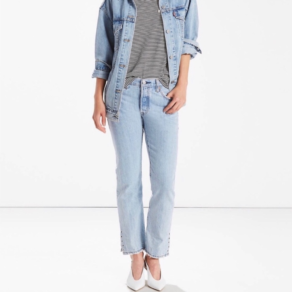 Levi’s 501’s Cropped Jeans Grommet Side Detail NWT - Picture 5 of 8
